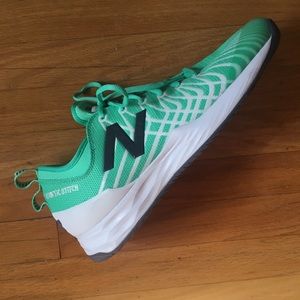 Men’s New Balance Lav court tennis !new in box!